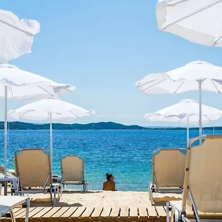 Θέρετρο Xenios Theoxenia