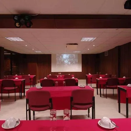 Θέρετρο Xenios Theoxenia