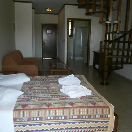 Xenios Theoxenia 4*