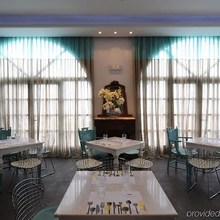 Xenios Theoxenia 리조트 4*