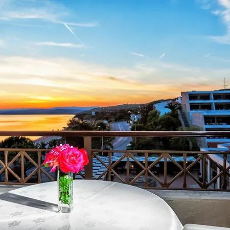 Xenios Theoxenia 4*